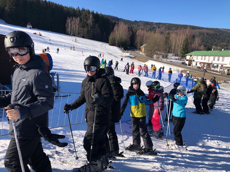 Lyžařský kurz 7. roč. (27.01.2024)